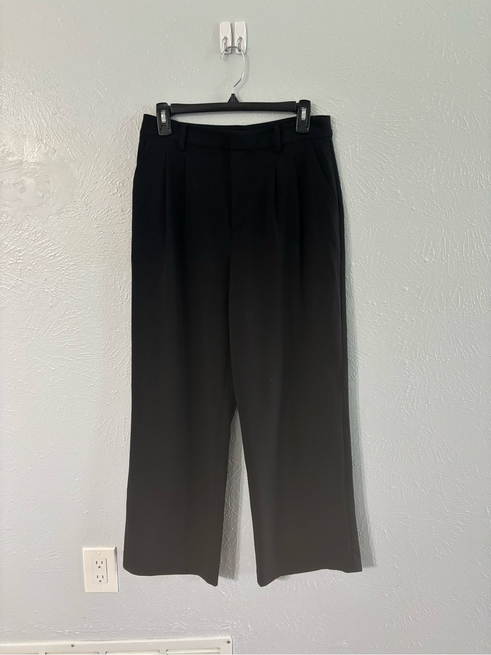 LOFT Black Men's Dress Pants - Pleated Front Straight Leg